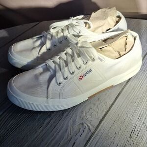 Superga Men's 9/Womens 10 1/2 White Canvas Sneakers Unisex